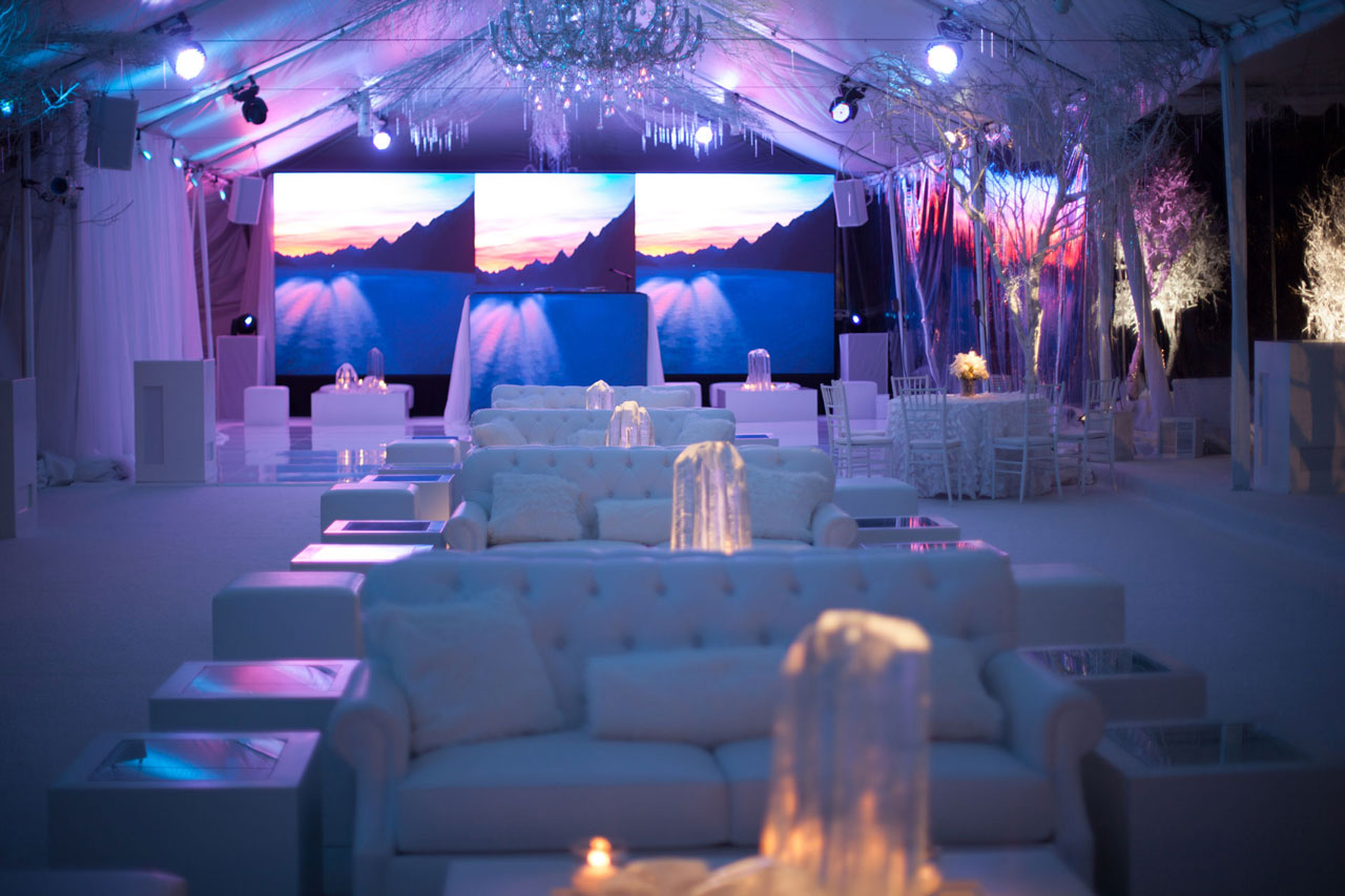 Elegant Corporate Holiday Party for Seven Hundred